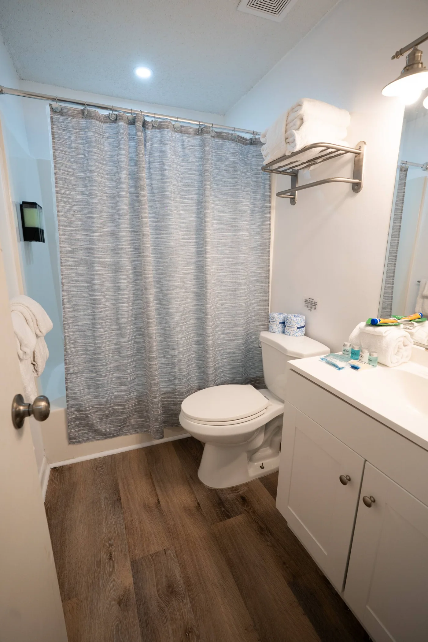 Baño completo con ducha